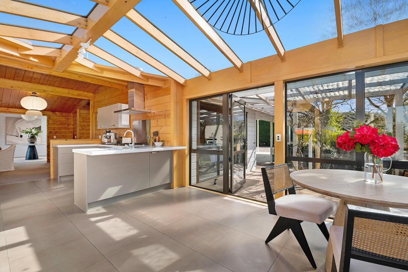 Mountviews Lodge Taupo Eksteriør billede
