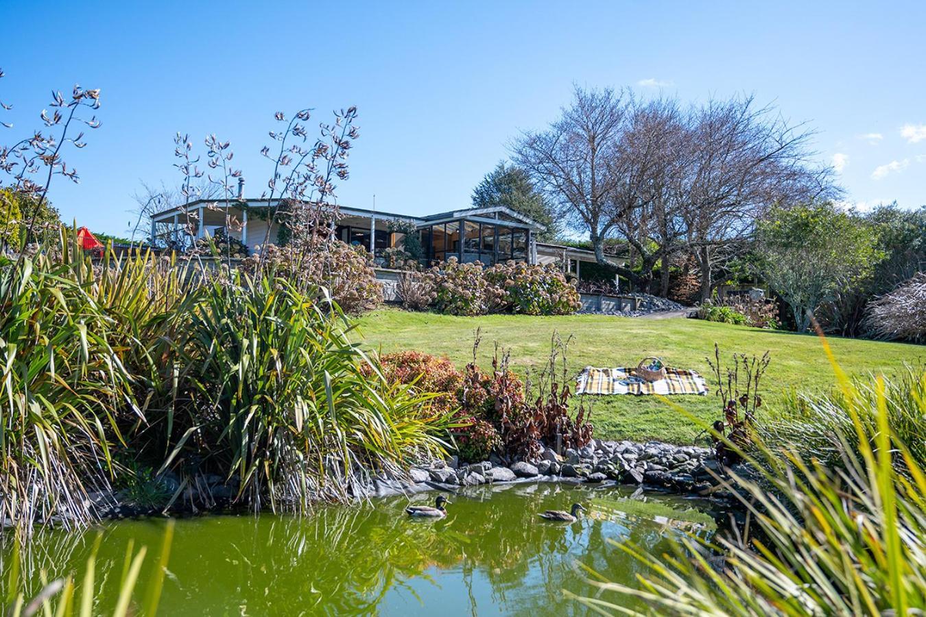 Mountviews Lodge Taupo Eksteriør billede